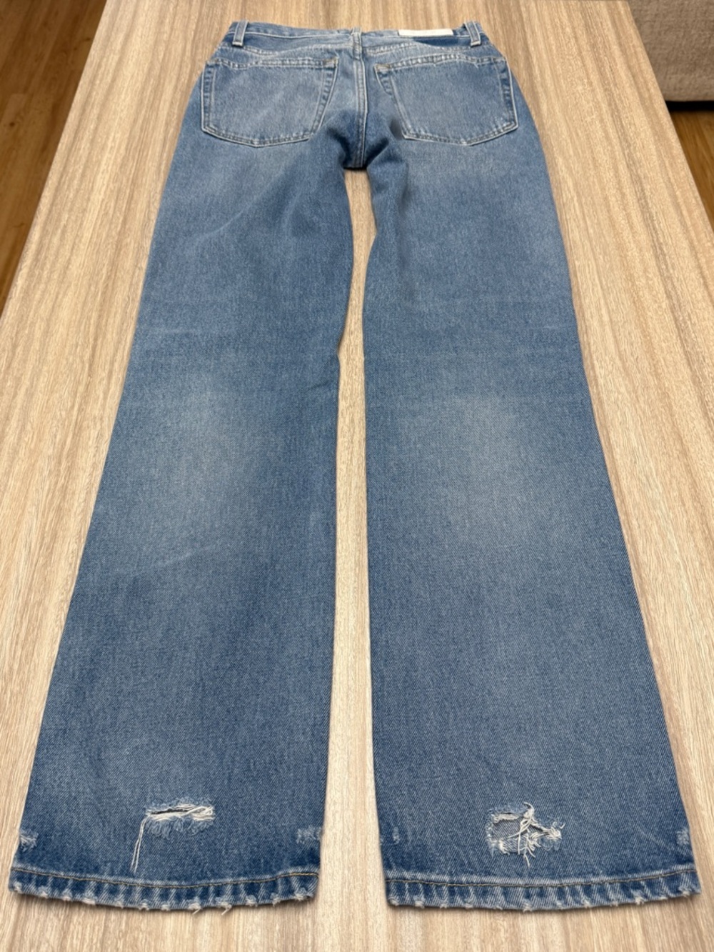 Re/Done 90’s High Rise Loose Jean Size Size 26 in Color Medium Destroyed - Picture 11 of 16